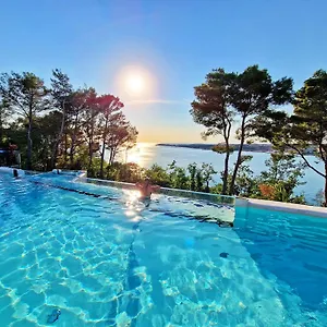 **** Kompleks wypoczynkowy Punto Blu Valamar Village Chorwacja