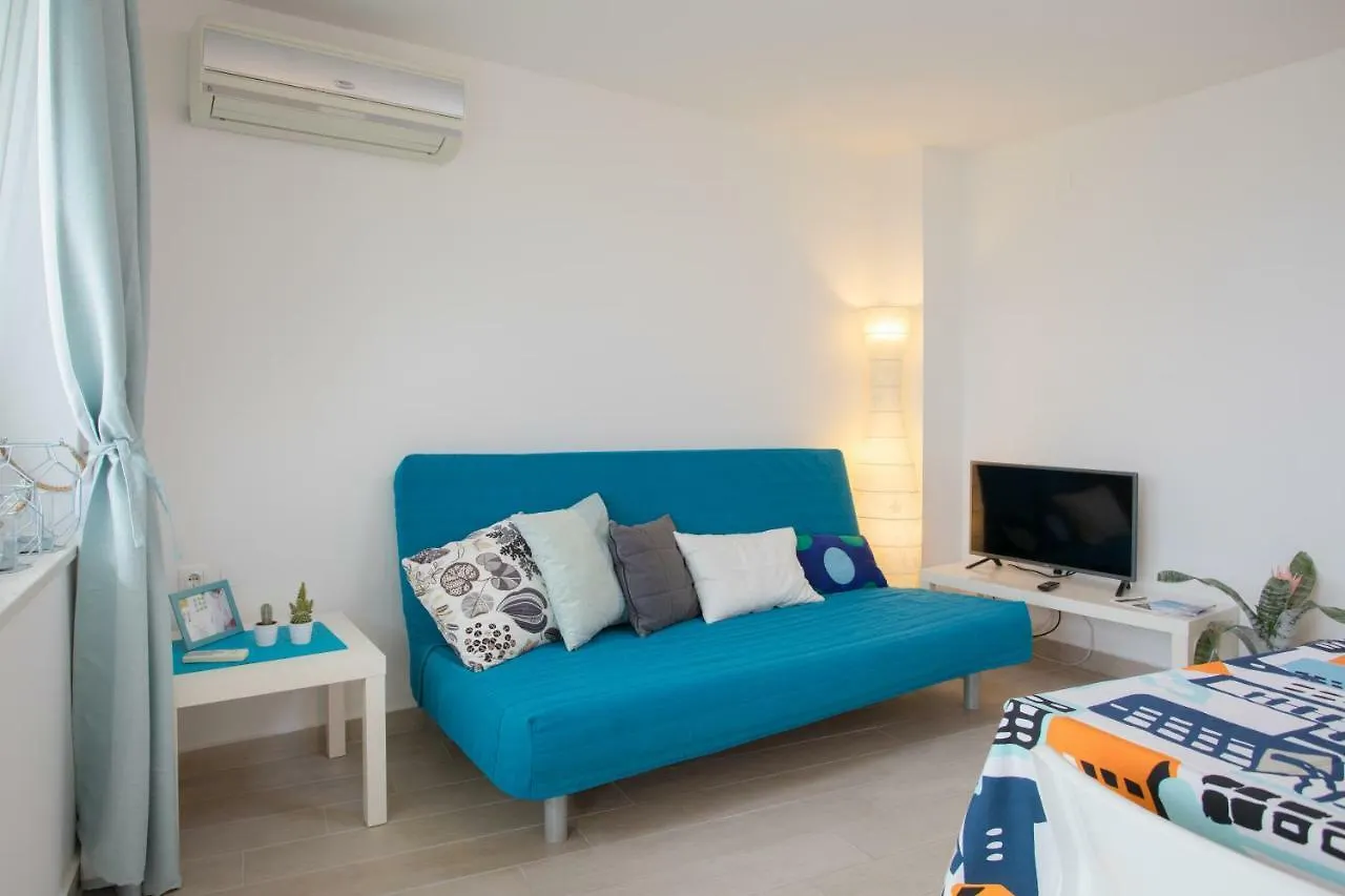 Apartments Nika Crikvenica