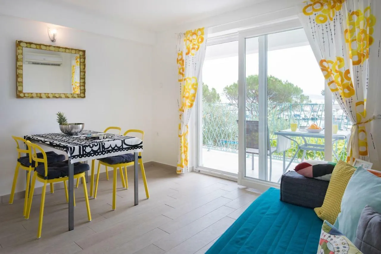Apartments Nika Crikvenica