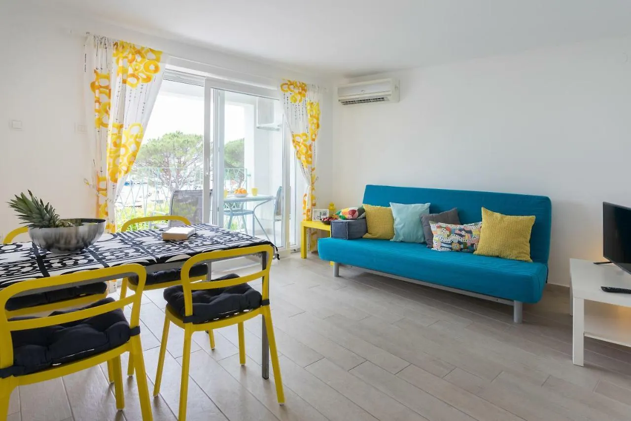 Apartments Nika Crikvenica